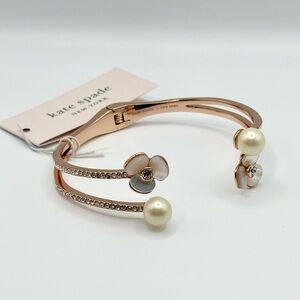 kate spade Rose Gold Pearl & Mother of Pearl Flower Hinged Bangle